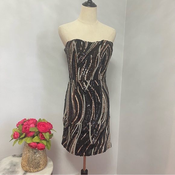 Dress Population Embellished Sequins Strapless Sweetheart Bodycon Dress- Reemoly - Picture 11 of 16